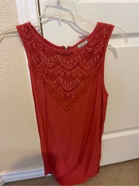 Lace Yoke Sleeveless Camisole - Rust